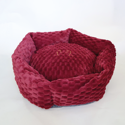 Cama roja y calientita para perros, ideal para mantener a tu mascota cómoda y abrigada durante el invierno