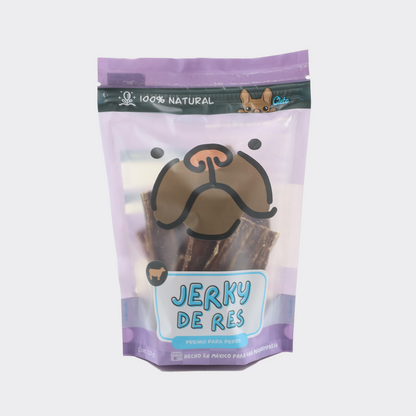 Bolsa de comida para mascota en una bolsa naranja con el nombre jerky de res